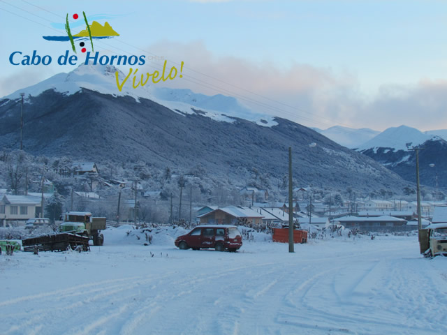 Intensas nevazones mantienen sin conectividad aérea a Puerto Williams